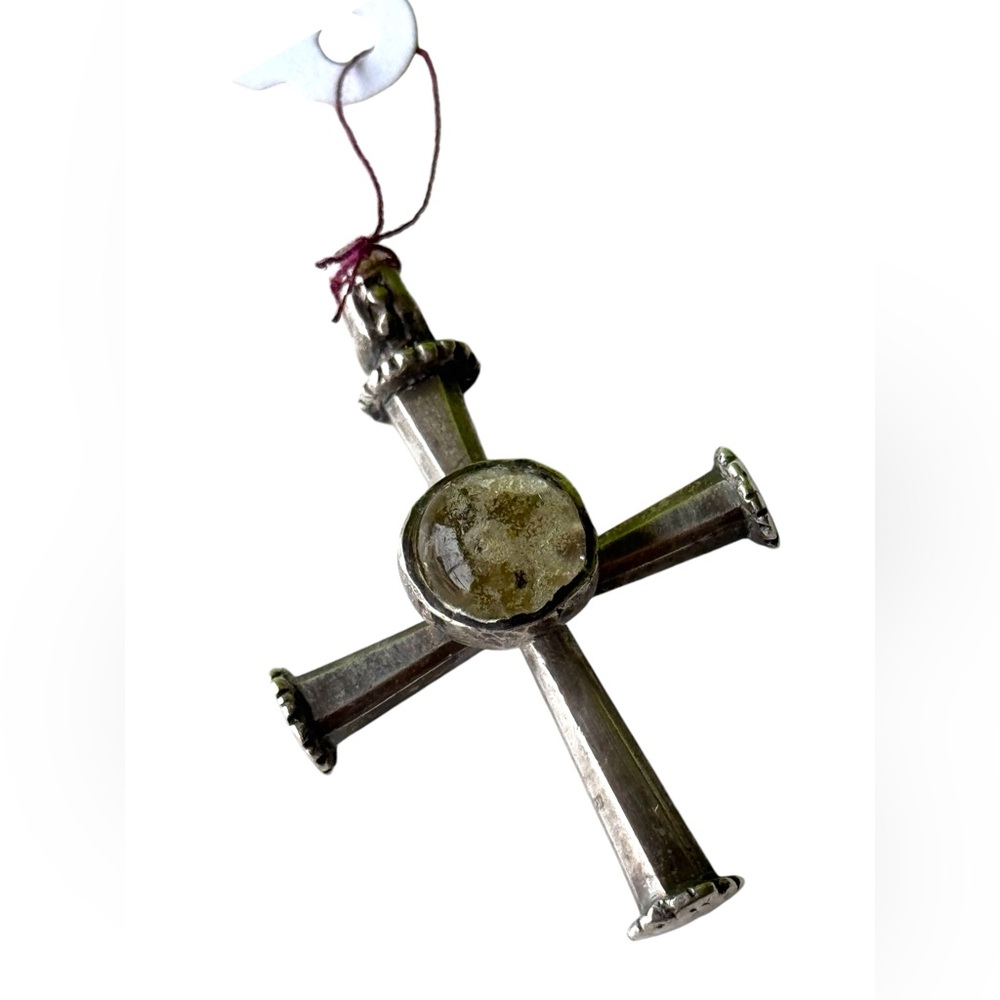 Sterling silver vintage 925 Nail cross quartz ROM cross pendant